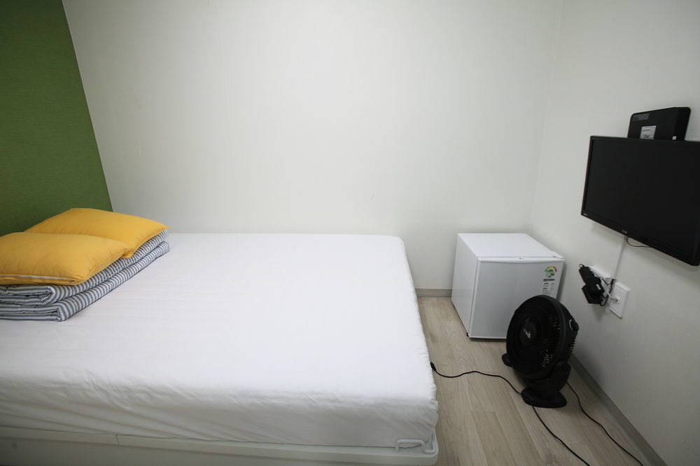 Tomato Guest House Сеул Экстерьер фото